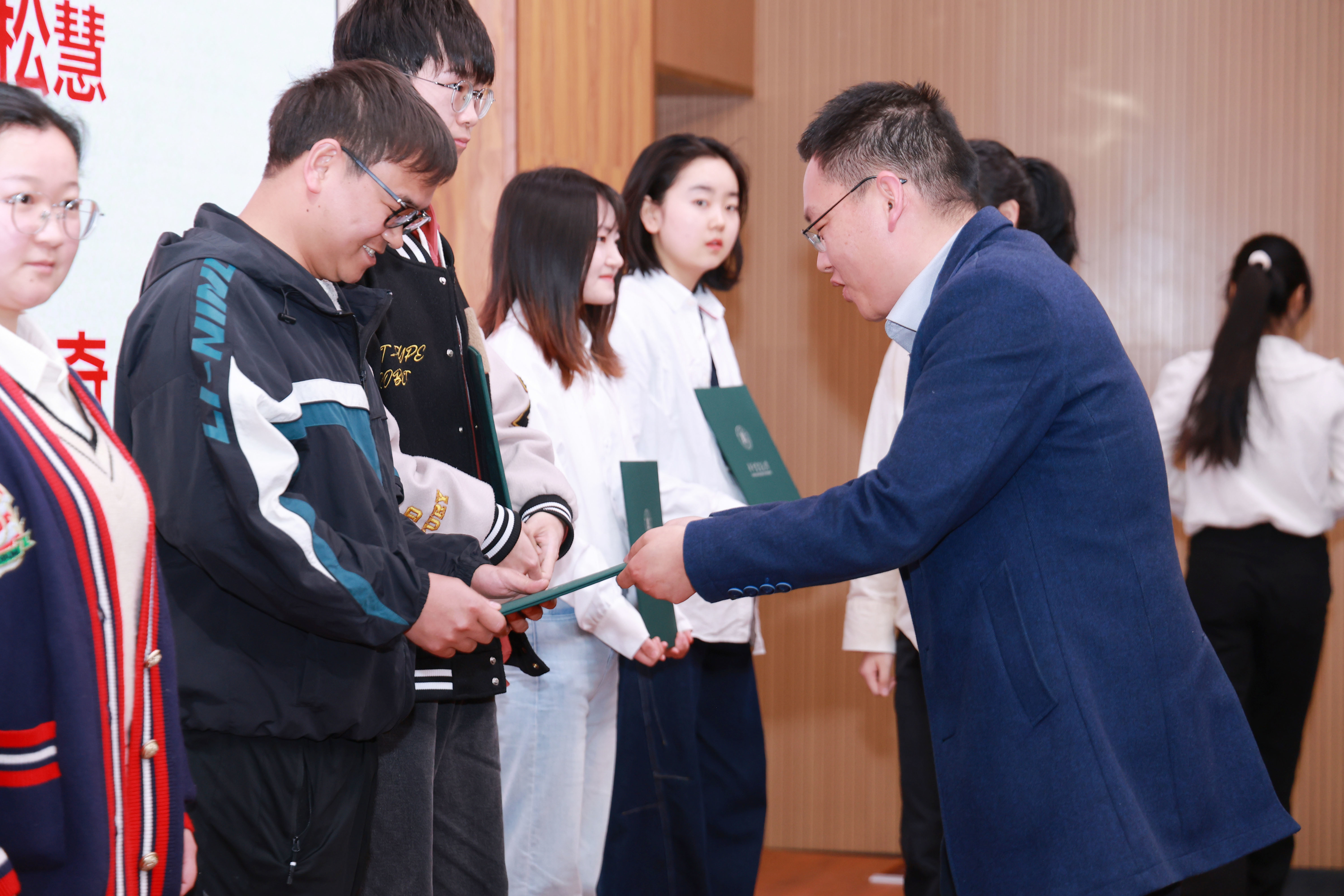 PG国际天行健奖学金颁奖特辑 | 以科技守护碧水，育青年创新未来
